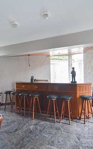 Casa à venda com 760m², 6 quartos e 8 vagasSala 6