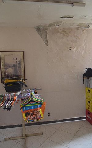 Casa à venda com 760m², 6 quartos e 8 vagasQuarto Serviço