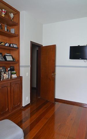 Casa à venda com 760m², 6 quartos e 8 vagasSuíte1