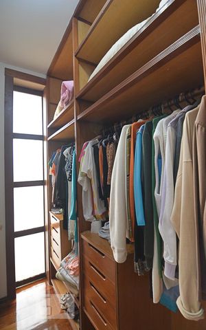 Casa à venda com 760m², 6 quartos e 8 vagasCloset