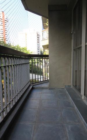 Apartamento à venda com 150m², 3 quartos e 2 vagasVaranda