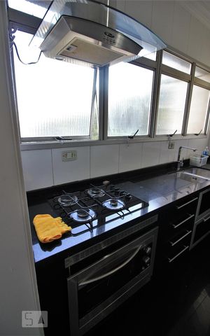Apartamento à venda com 150m², 3 quartos e 2 vagasDetalhe da cozinha