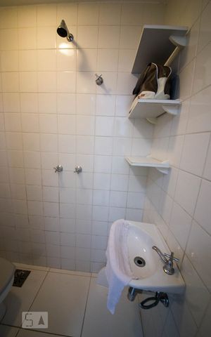 Apartamento para alugar com 103m², 3 quartos e 1 vagaBanheiro de serviço 