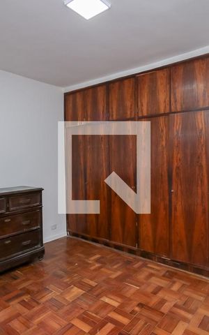 Casa à venda com 200m², 4 quartos e 2 vagas Casa à venda com 200m², 4 quartos e 2 vagasSuíte