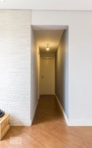 Apartamento para alugar com 47m², 2 quartos e 1 vaga Apartamento para alugar com 47m², 2 quartos e 1 vagaCorredor dos Quartos e Banheiro