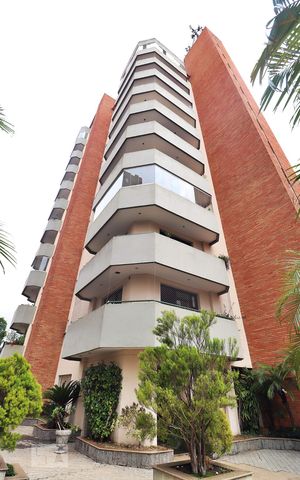 Apartamento à venda com 300m², 4 quartos e 4 vagasFachada do bloco