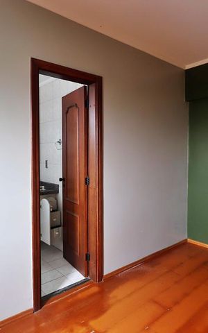 Apartamento à venda com 300m², 4 quartos e 4 vagasSuíte 2