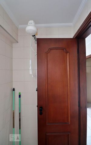 Apartamento à venda com 300m², 4 quartos e 4 vagasBanheiro de Serviço