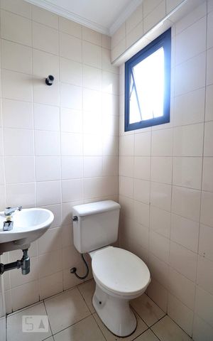 Apartamento à venda com 300m², 4 quartos e 4 vagasBanheiro de Serviço
