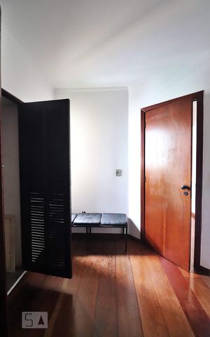 Apartamento à venda com 300m², 4 quartos e 4 vagasEscritório