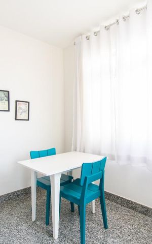 Apartamento à venda com 60m², 2 quartos e 2 vagas Apartamento à venda com 60m², 2 quartos e 2 vagasSala de refeições