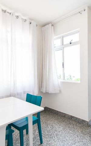 Apartamento à venda com 60m², 2 quartos e 2 vagas Apartamento à venda com 60m², 2 quartos e 2 vagasSala de refeições