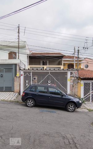 Casa à venda com 100m², 3 quartos e 2 vagasFachada