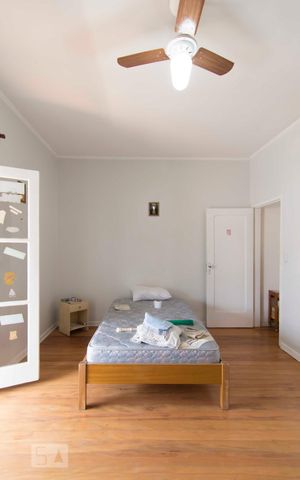Casa à venda com 100m², 3 quartos e 2 vagasQuarto 2