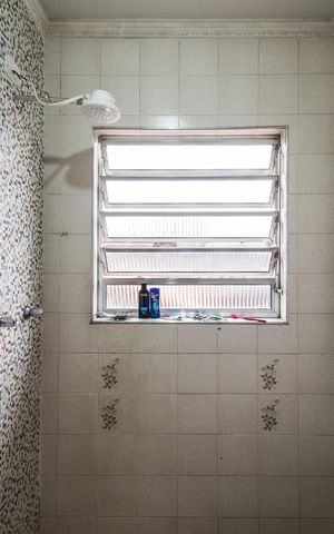 Casa à venda com 250m², 3 quartos e 7 vagasBanheiro da Suíte 2