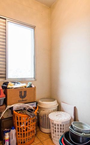 Casa à venda com 250m², 3 quartos e 7 vagasQuarto de Serviço