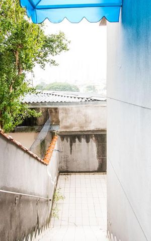 Casa à venda com 250m², 3 quartos e 7 vagasQuintal
