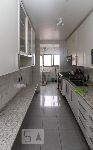 Apartamento à venda com 96m², 3 quartos e 2 vagas Apartamento à venda com 96m², 3 quartos e 2 vagascozinha