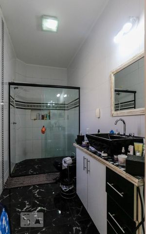 Apartamento à venda com 99m², 2 quartos e sem vaga Apartamento à venda com 99m², 2 quartos e sem vagaBanheiro da Suite