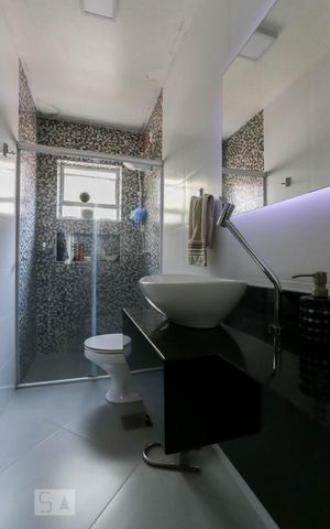 Apartamento à venda com 72m², 2 quartos e sem vaga Apartamento à venda com 72m², 2 quartos e sem vagaBanheiro