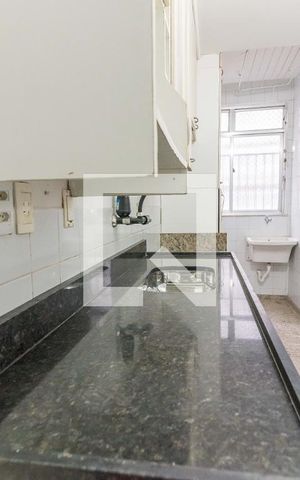 Apartamento à venda com 60m², 2 quartos e 1 vaga Apartamento à venda com 60m², 2 quartos e 1 vagaCozinha