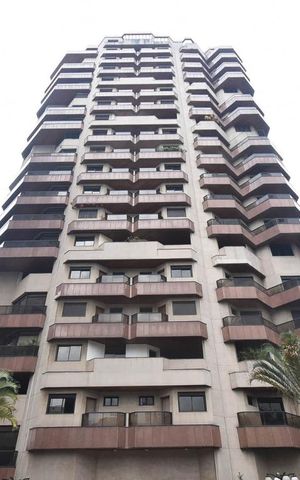 Apartamento para alugar com 675m², 4 quartos e 4 vagasFachada