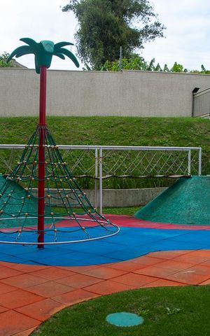 Apartamento à venda com 90m², 3 quartos e 2 vagas Apartamento à venda com 90m², 3 quartos e 2 vagasÁrea Comum - Playground