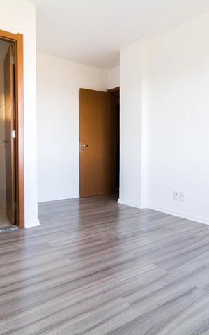 Apartamento à venda com 90m², 3 quartos e 2 vagas Apartamento à venda com 90m², 3 quartos e 2 vagasSuíte