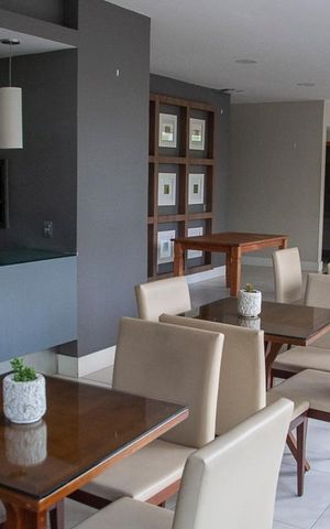 Apartamento à venda com 90m², 3 quartos e 2 vagas Apartamento à venda com 90m², 3 quartos e 2 vagasÁrea comum - Salão de festas