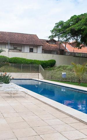Apartamento à venda com 90m², 3 quartos e 2 vagas Apartamento à venda com 90m², 3 quartos e 2 vagasÁrea comum - Piscina