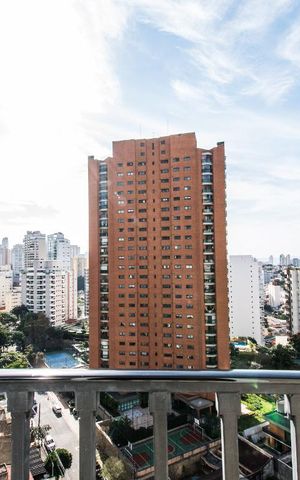 Apartamento à venda com 326m², 4 quartos e 5 vagasVista da Suíte 1
