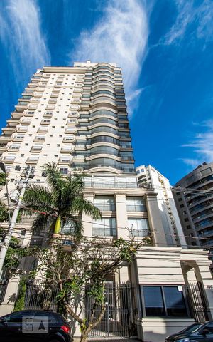 Apartamento à venda com 326m², 4 quartos e 5 vagasFachada