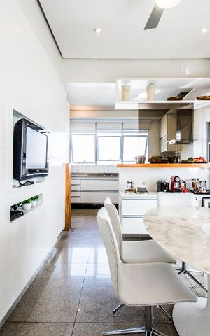 Apartamento à venda com 326m², 4 quartos e 5 vagasCopa