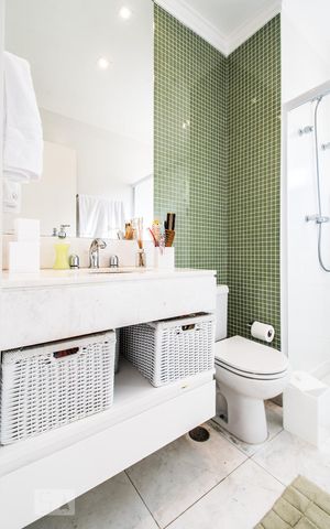 Apartamento à venda com 326m², 4 quartos e 5 vagasBanheiro da  Suíte 2