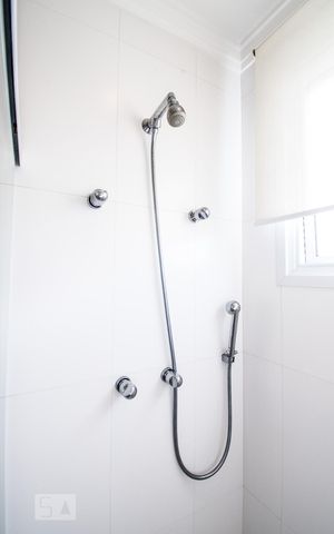 Apartamento à venda com 326m², 4 quartos e 5 vagasBanheiro da  Suíte 2