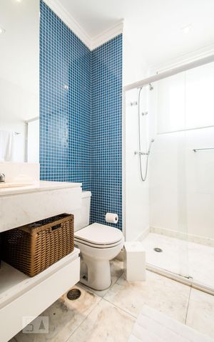 Apartamento à venda com 326m², 4 quartos e 5 vagasBanheiro da Suíte 1