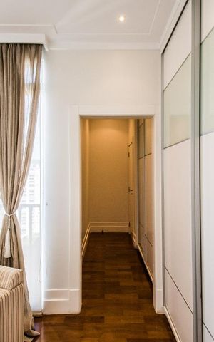 Apartamento à venda com 326m², 4 quartos e 5 vagasSala 2