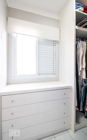 Apartamento à venda com 326m², 4 quartos e 5 vagasQuarto de Serviço 1