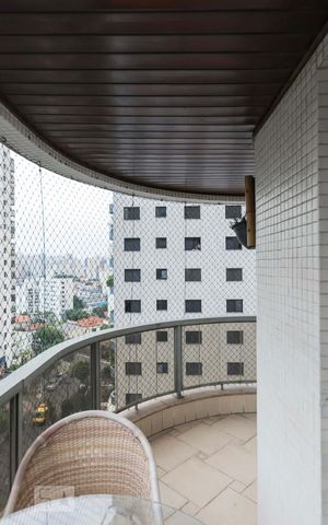 Apartamento à venda com 214m², 3 quartos e 3 vagasVaranda