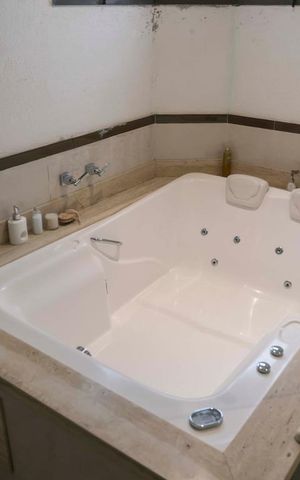 Apartamento à venda com 214m², 3 quartos e 3 vagasSuíte 3 - Banheiro (Banheira)