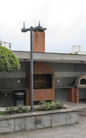 Apartamento à venda com 214m², 3 quartos e 3 vagasÁrea comum - Churrasqueira