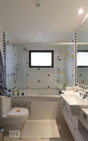 Apartamento à venda com 214m², 3 quartos e 3 vagasSuíte 2 - Banheiro