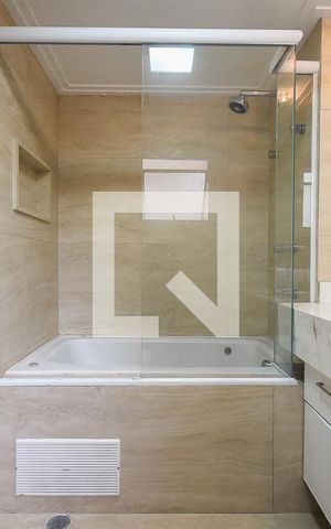 Apartamento para alugar com 181m², 3 quartos e 3 vagas Apartamento para alugar com 181m², 3 quartos e 3 vagasBanheiro Suíte 3