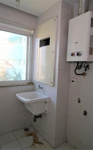 Apartamento à venda com 80m², 2 quartos e 1 vagaÁrea de Serviço
