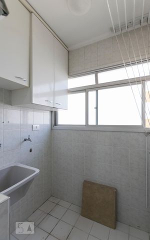 Apartamento à venda com 56m², 3 quartos e 1 vagaÁrea de serviço