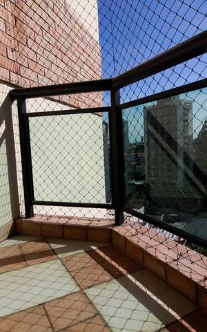 Apartamento à venda com 282m², 3 quartos e 4 vagasVaranda