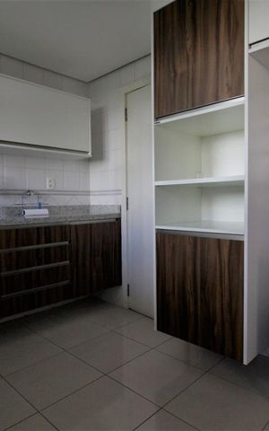 Apartamento à venda com 282m², 3 quartos e 4 vagasCozinha