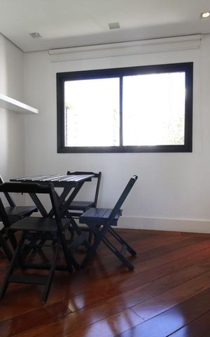 Apartamento à venda com 282m², 3 quartos e 4 vagasCopa
