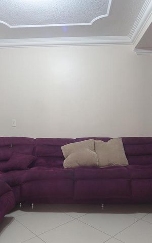 Casa de condomínio à venda com 250m², 5 quartos e 3 vagas Casa de condomínio à venda com 250m², 5 quartos e 3 vagasSala de TV