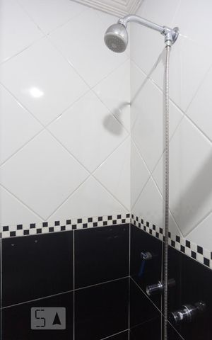 Casa de condomínio à venda com 250m², 5 quartos e 3 vagas Casa de condomínio à venda com 250m², 5 quartos e 3 vagasBanheiro